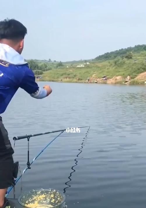 中年钓鱼技巧（50-60岁钓鱼技巧攻略，让你钓到满满的收获）