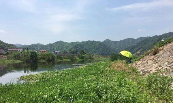初冬江河流水钓鱼技巧（初冬江河流水钓鱼的秘诀，让你丰收满载）