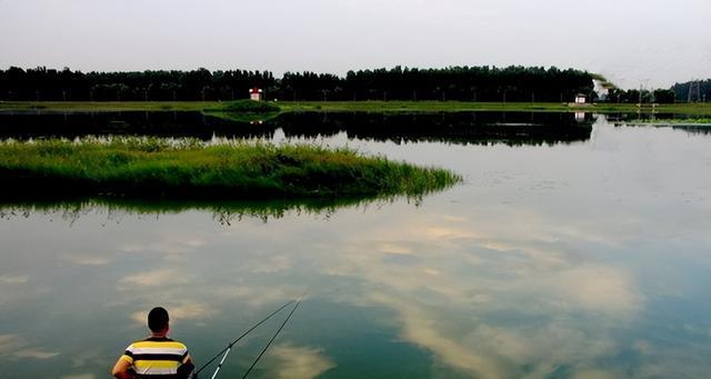 大沙河桥上垂钓技巧（挑战高难度钓点，掌握成功要诀）