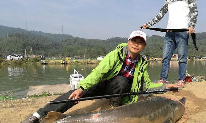 丰都筏钓走水钓鱼技巧大揭秘（掌握筏钓技巧走水钓鱼更有效）