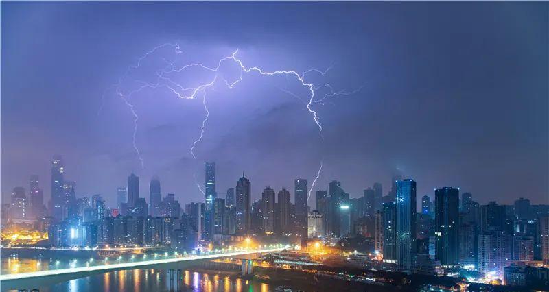 钓鱼技巧（以风雨雷电为媒）