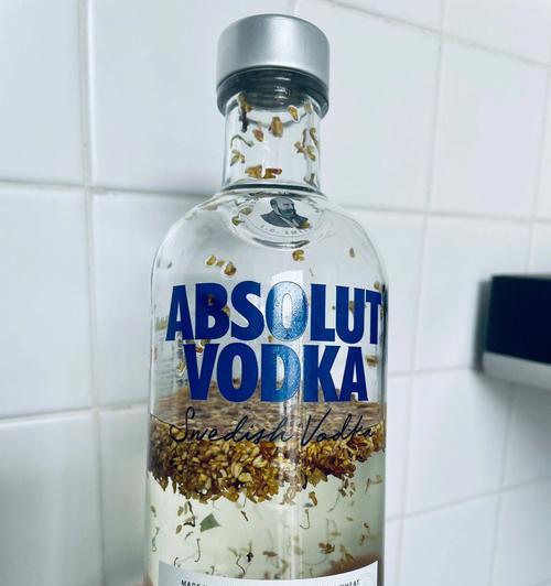 桂花泡酒钓鱼的技巧与方法（借助桂花的香气）