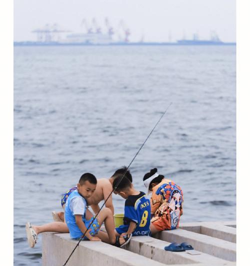 海边大桥钓鱼技巧（掌握这些技巧）