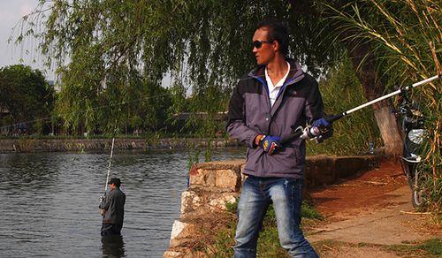 午时河流钓鱼技巧与方法（悠然享受午时河流钓鱼乐趣的秘诀）
