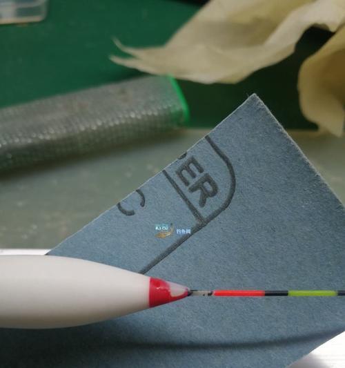 粒子浮漂钓鱼的技巧与方法（提高钓鱼成功率的实用技巧）