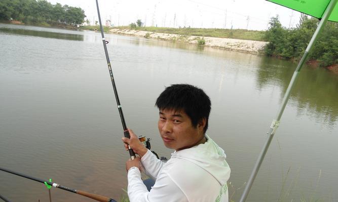 鲢鳙垂钓技巧手竿篇（手竿垂钓鲢鳙技巧与经验分享）