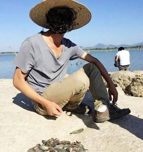骑鱼上岸，钓鱼技巧大揭秘（掌握关键）