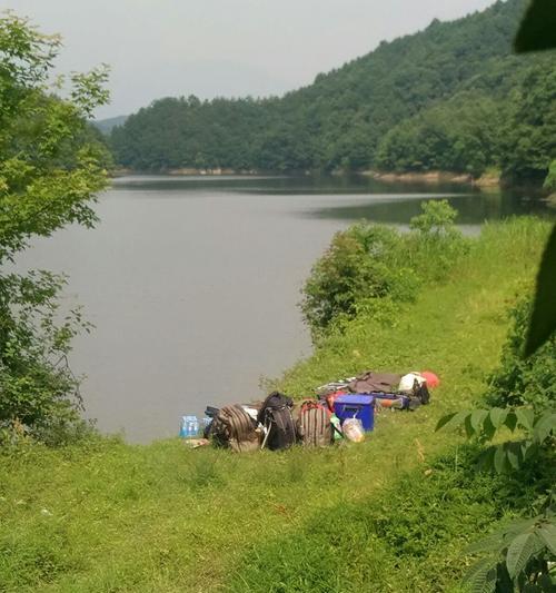 北方山体水库钓鱼技巧（探秘北方山体水库的丰富渔获和钓鱼技巧）