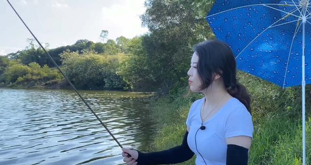 海边手竿钓鱼的技巧（钓鱼新手必备）