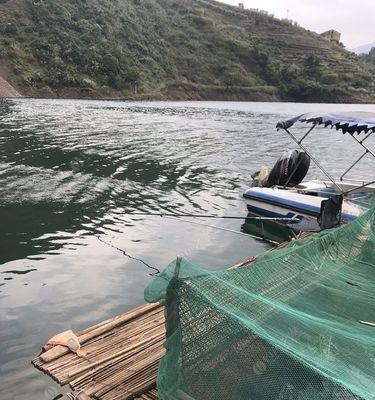 以牂牁江钓鱼技巧（探秘牂牁江上的钓鱼技巧）