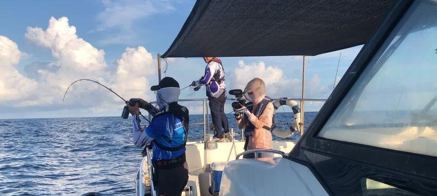 100米深海钓鱼技巧是什么？如何应对深海钓鱼的常见问题？