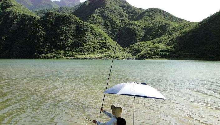 大风浪天气钓鱼技巧有哪些？如何应对恶劣天气提高钓鱼成功率？