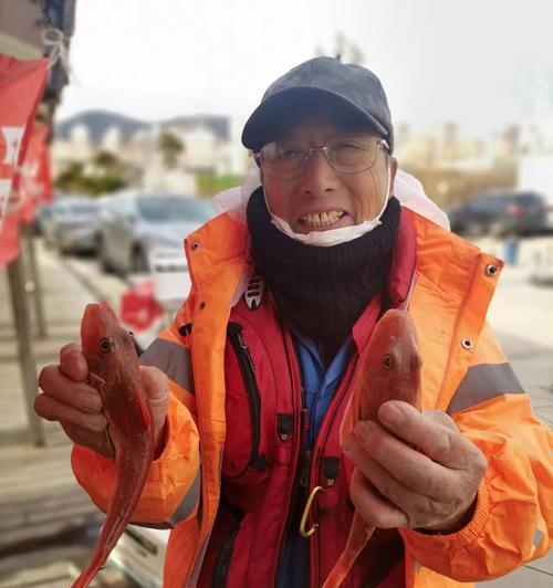 大连小平岛钓鱼的技巧是什么？如何提高钓鱼成功率？