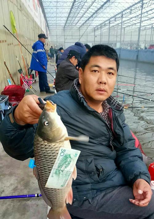 大棚钓鱼野钓技巧有哪些？如何提高野钓成功率？