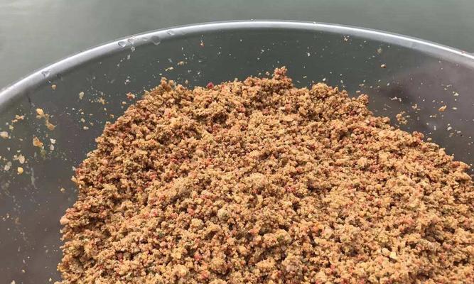 如何正确使用钓鱼饵挂钩技巧？挂钩时常见的错误有哪些？