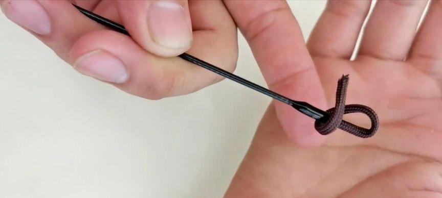 如何正确打结钓鱼竿？打结技巧教程有哪些常见问题？