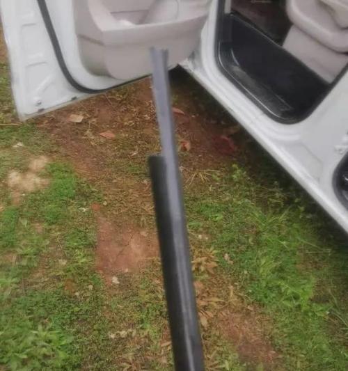 如何正确拉弯钓鱼竿？掌握技巧避免损坏？
