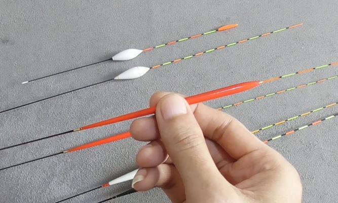 如何正确绑浮标提高钓鱼效率？常见错误有哪些？