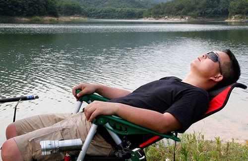 麦子钓鱼筏钓技巧有哪些？如何提高钓鱼效率？