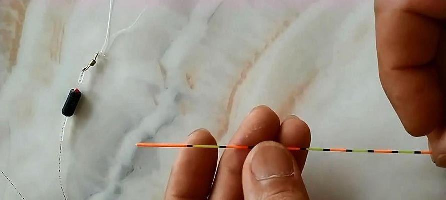 如何在强光下辨别浮漂目数？掌握钓鱼技巧了吗？