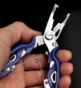 如何正确使用钓鱼技巧取钩器？取钩器使用中常见的问题有哪些？