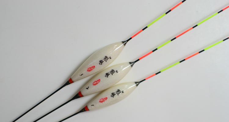 钓鱼技巧如何使用浮漂？浮漂选择和调整的正确方法是什么？