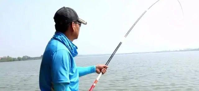 如何正确使用炸钩提高钓鱼效率？炸钩钓鱼技巧有哪些常见问题？