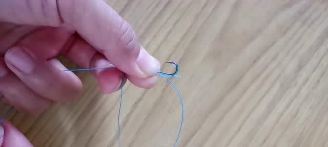 如何正确使用钓鱼技巧绑钩法？绑钩法有哪些常见错误？