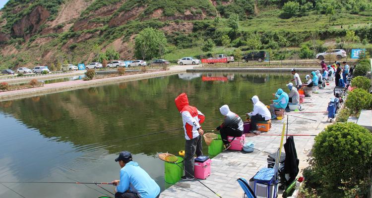 冬季垂钓技巧教学？如何在寒冷天气中成功钓到鱼？