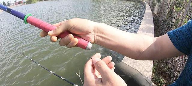 冬季垂钓鮣鱼时如何调整漂浮技巧？有哪些常见问题需要注意？