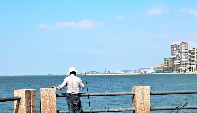 冬季海竿垂钓技巧有哪些？如何应对低温天气的挑战？