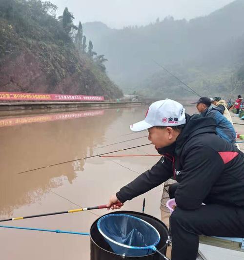 冬季黑坑钓鱼技巧详解？如何应对低温天气提高钓获率？