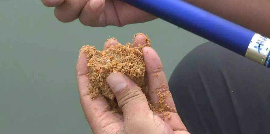 冬季野钓鲫鱼技巧有哪些？口诀是什么？