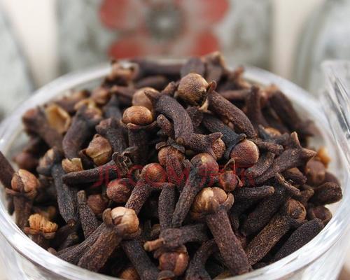 公丁香泡酒钓鱼技巧有哪些？如何提高钓鱼成功率？