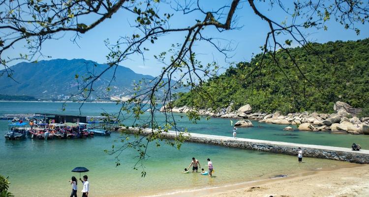 海岸礁石钓鱼技巧有哪些？如何提高礁石钓鱼的成功率？