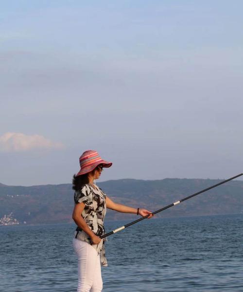 海边钓鱼方法和技巧有哪些？如何提高钓鱼成功率？
